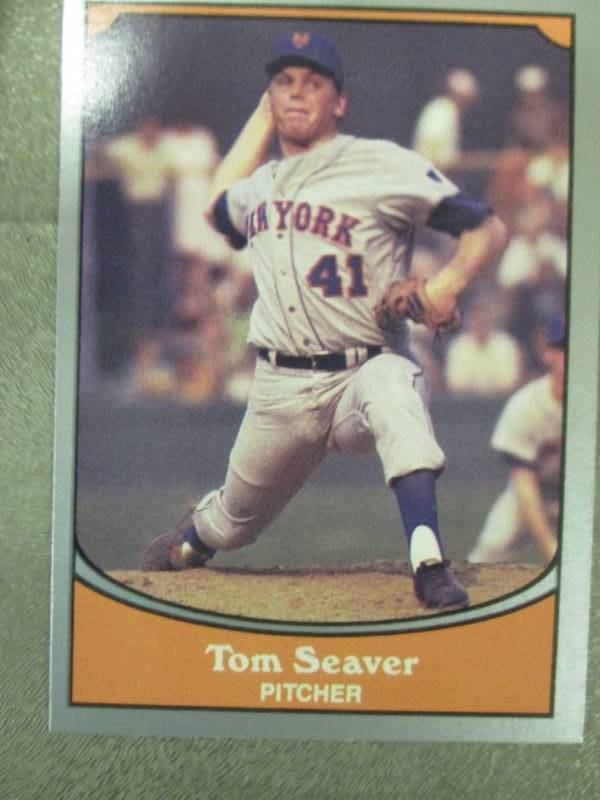 lot 4 image: 50 Tom Seaver Cards...