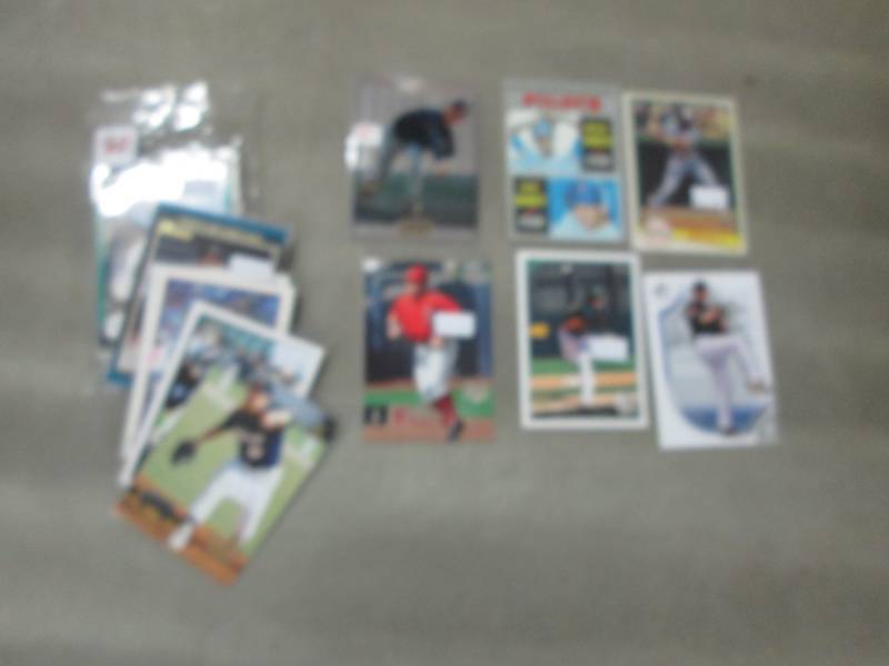 lot 42 image: 20 Baseball Rookie Cards...