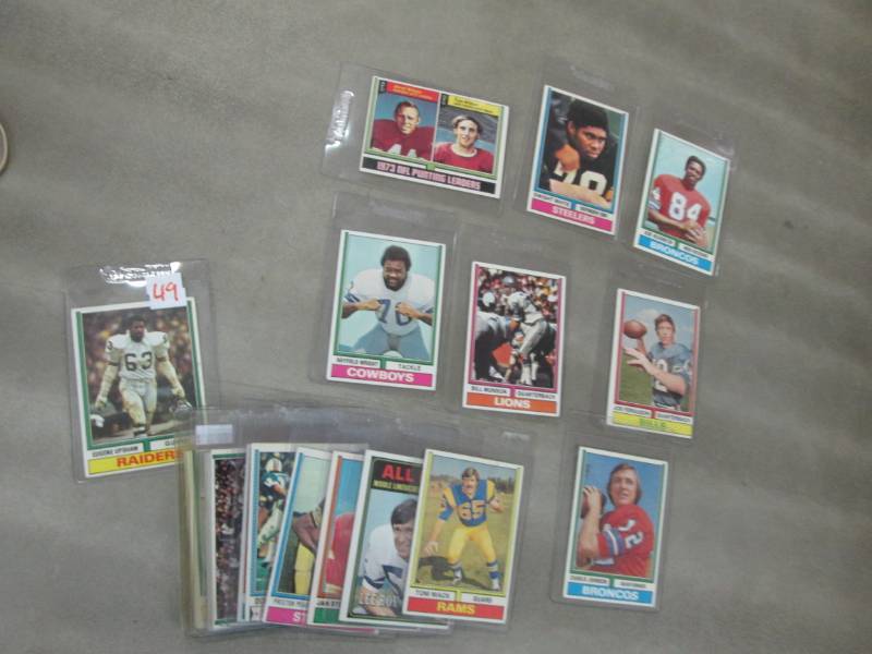lot 49 image: 1974 Topps Football Cards...