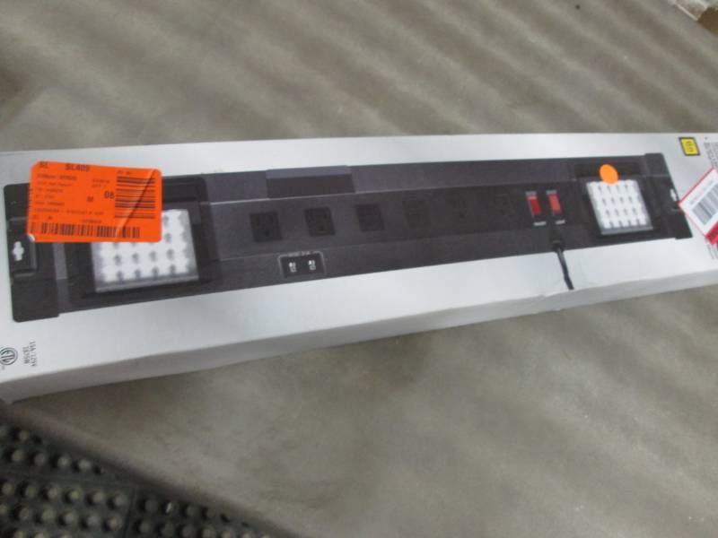 lot 325 image: Defiant 6 ft. 6-Outlet Cord Metal P...