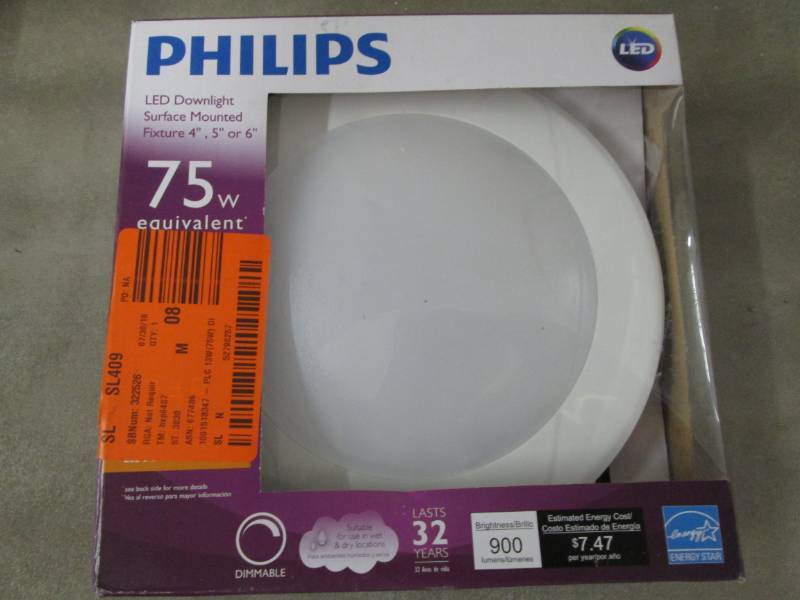 lot 360 image: Philips 75-Watt Equivalent Soft Whi...