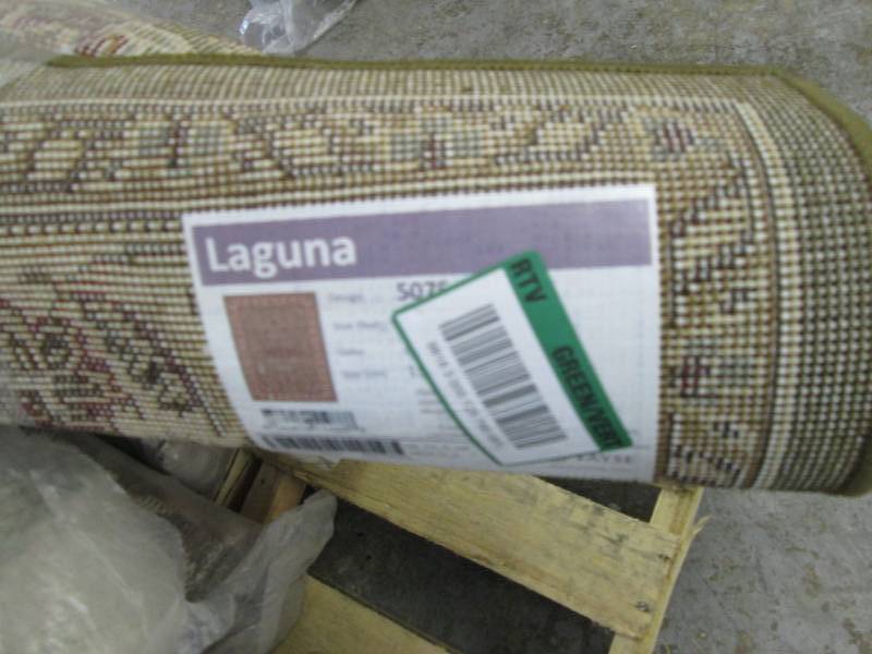 lot 156 image: Tayse Rugs Laguna Green 5 ft. x 7 f...