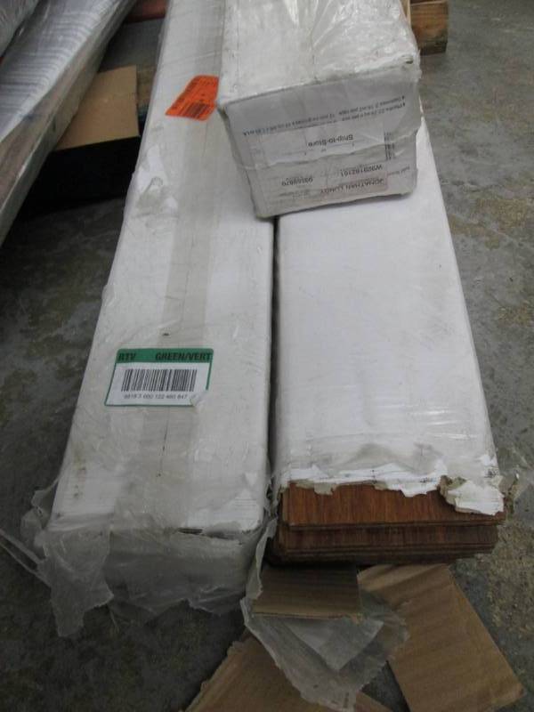 lot 180 image: 3 Open Cases Home Decorators Collec...