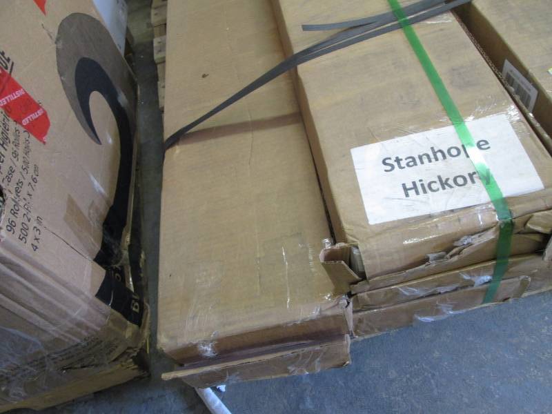 lot 249 image: 5 Cases of Home Decorators Collecti...