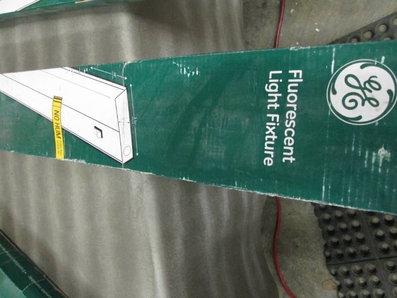 lot 308 image: GE 48 in. Fluorescent Premium Direc...
