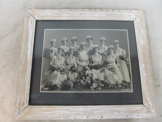 lot 31 image: Original Antique Large Framed Photo - Nurses