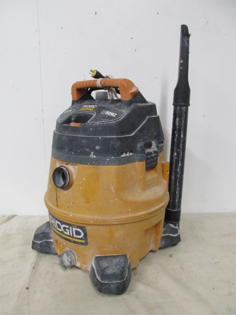 lot 54 image: Working RIDGID 14 Gallon Profession Shop Vacuum
