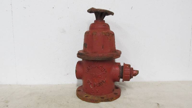 lot 92 image: Vintage 1965 Waterous ST. PAUL Fire Hydrant