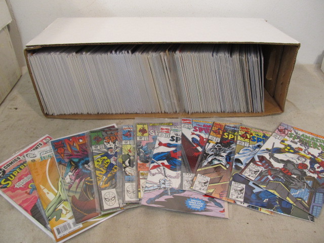 lot 165 image: LARGE Lot of 250 Assorted Comic Books