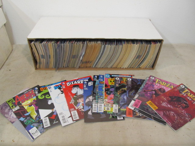 lot 166 image: LARGE Lot of 250 Assorted Comic Books