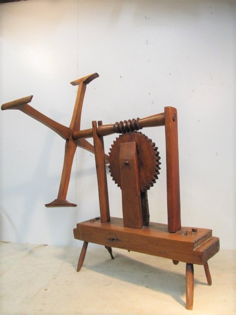 lot 1 image: Antique Early 19th Century Primitive Yarn Winder