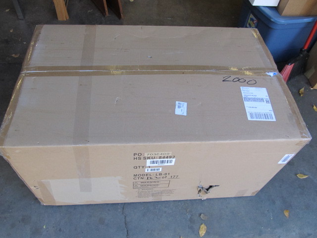 lot 183 image: Brand New LARGE Ride-On Robot Toy