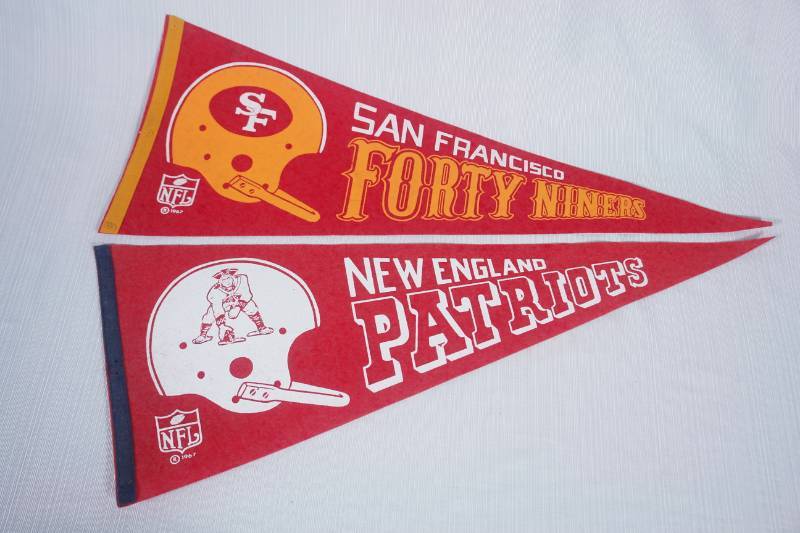 lot 60 image: 1967 Football Pennants