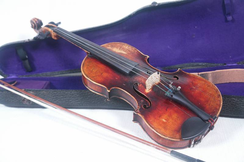 lot 1 image: Antique Violin and Bow
