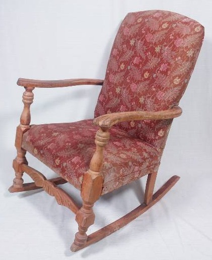 lot 28 image: Vintage Rocking Chair.