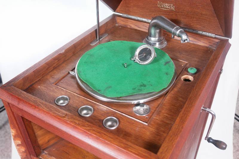 lot 103 image: Antique Westrola Phonograph
