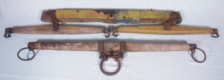 lot 30 image: Antique Ox Yoke and Evener.
