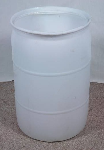lot 32 image: Heavy Duty Plastic Barrel