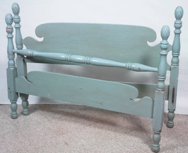 lot 101 image: Bed Headboard and Footboard