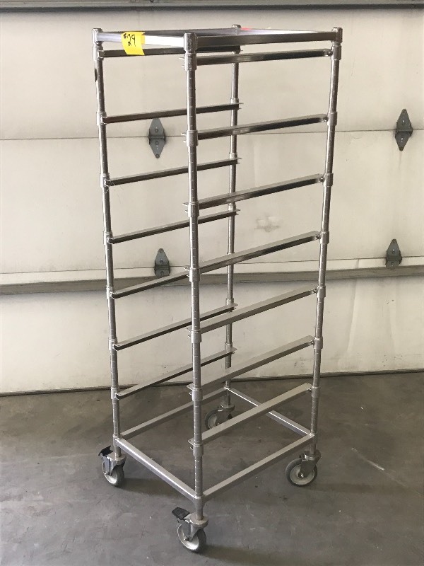 lot 29 image: Metro 21x24 Warehouse Shelf