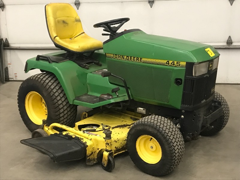 John Deere 445 Lawn Tractor | John Deere Lawn Equipment, Kubota Diesel ...