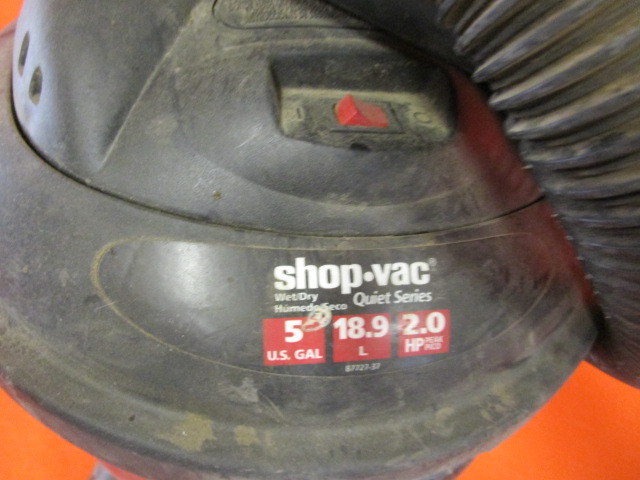 lot 54 image: 5 gal Shop Vac