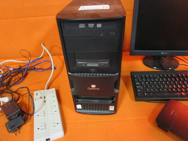 lot 83 image: Gateway Computer, Monitor, Keyboard & Mouse