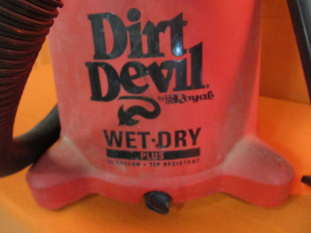 lot 91 image: 16gal Shop Vac