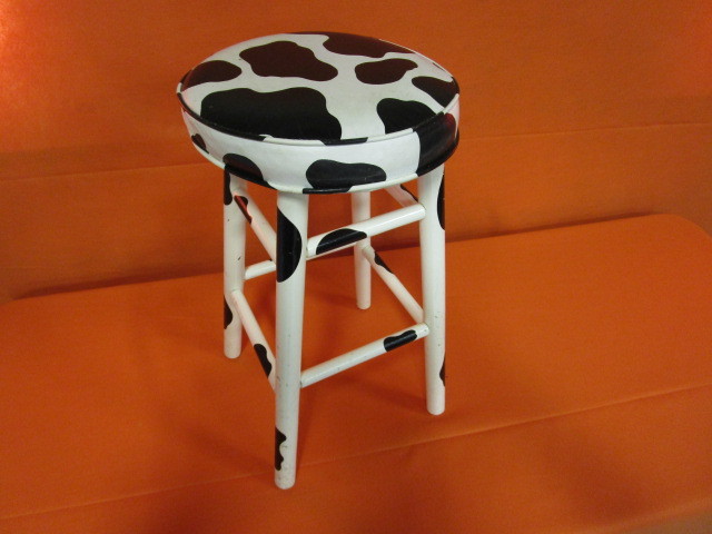 lot 13 image: Padded Cow Stool 24 High
