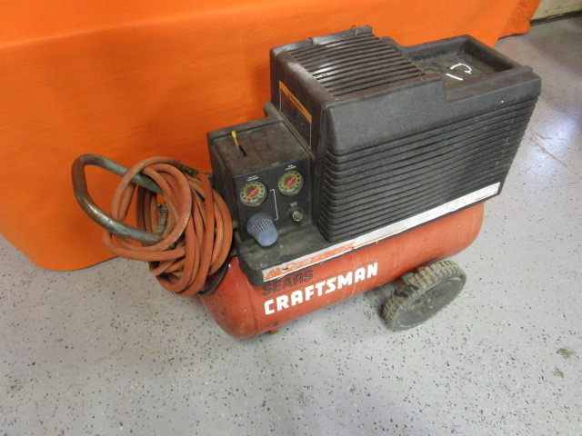 lot 38 image: Craftsman Air Compressor (not working)