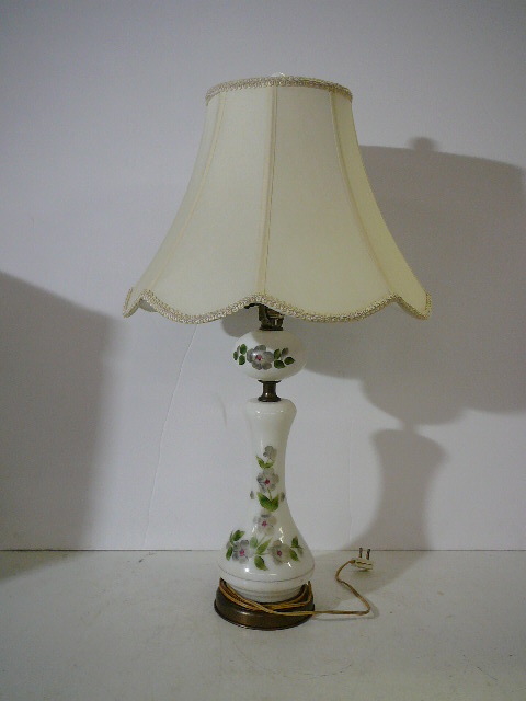 lot 5 image: Table Lamp Glass