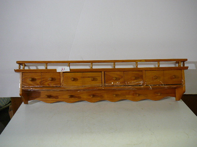 lot 21 image: Wood End Rack