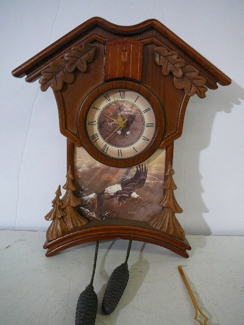 lot 32 image: Cuckoo Clock Wall Clock