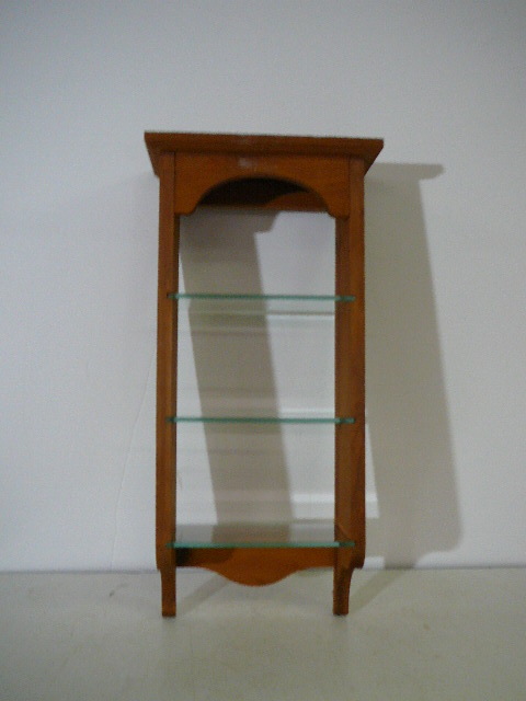 lot 38 image: Wall Shelf with glass Shelf