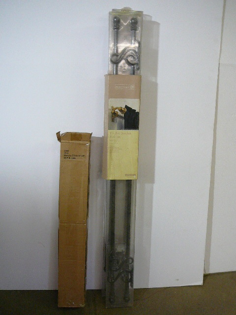 lot 46 image: Blinds