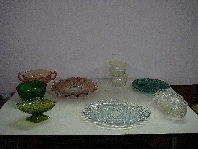 lot 84 image: Glassware