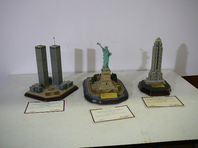 lot 96 image: New York Collectables