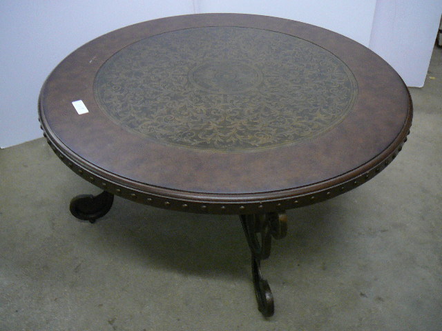 lot 119 image: Ashley Round Coffee Table