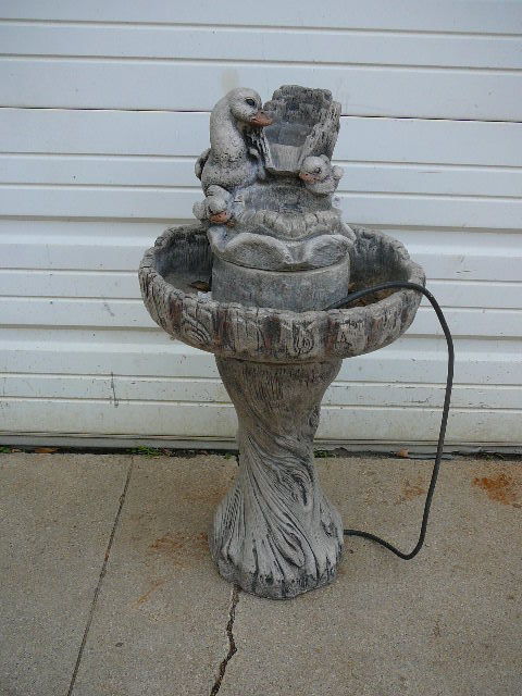 lot 129 image: Bird Bath Water Falls Fountain