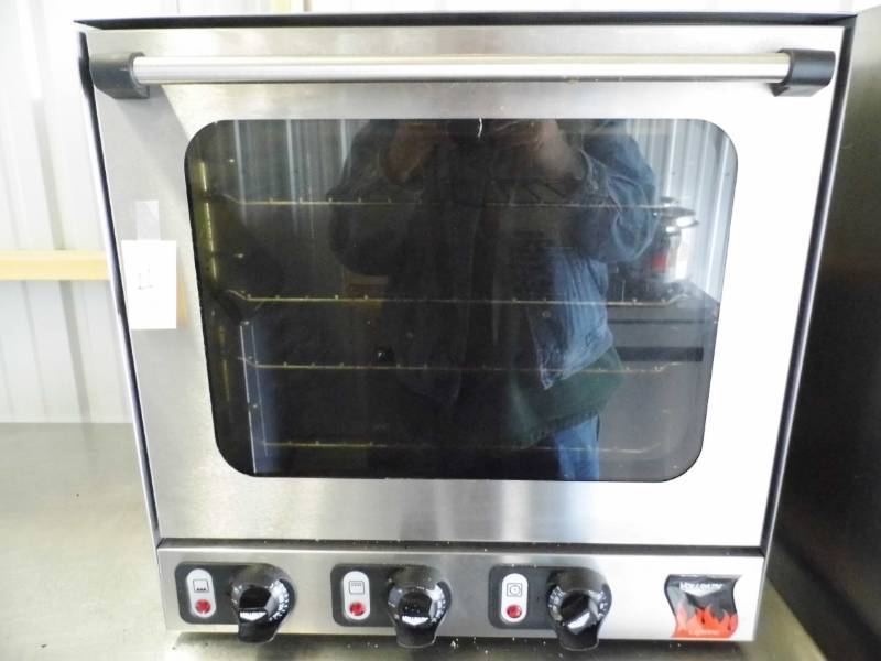 lot 4 image: Vollrath Oven