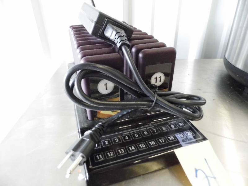 lot 21 image: Tivdio Que Wireless Calling System