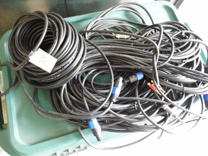 lot 24 image: Lot of Audio Cords