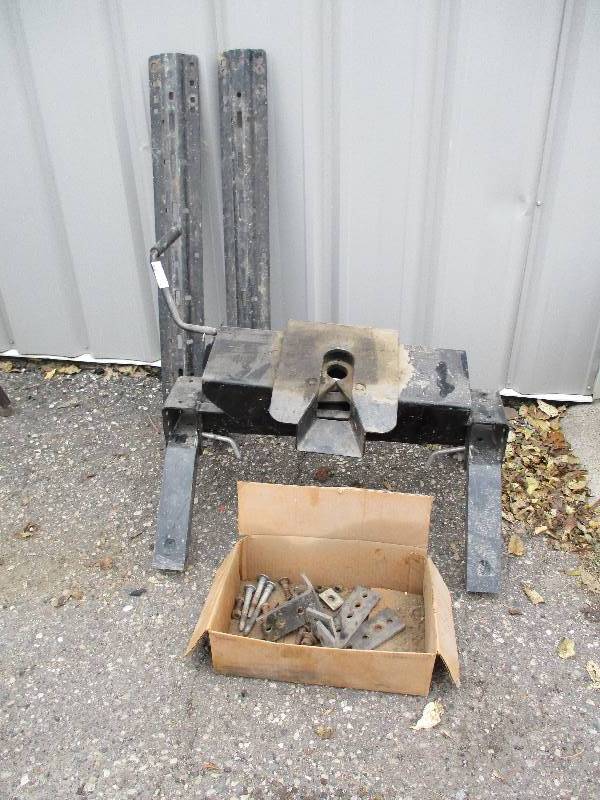 Reese Fifth wheel hitch