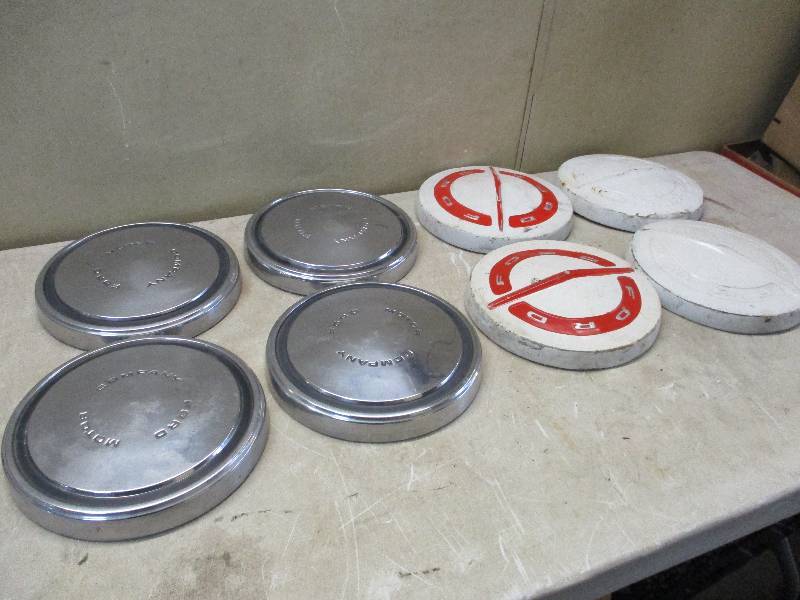 Ford Hubcaps