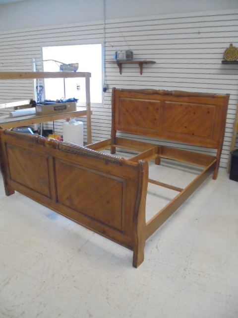 lot 3 image: King Size Bed Frame