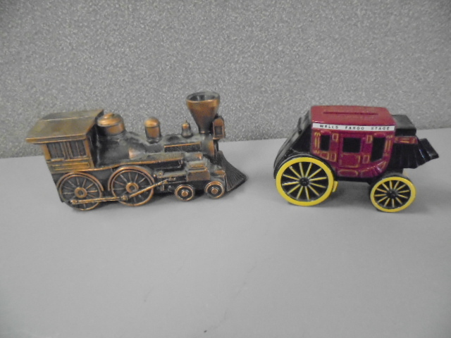 lot 15 image: Die Cast Metal Banks