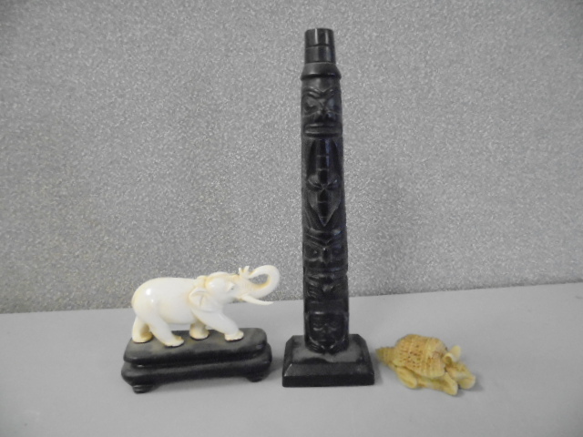 lot 28 image: Home Decor Items