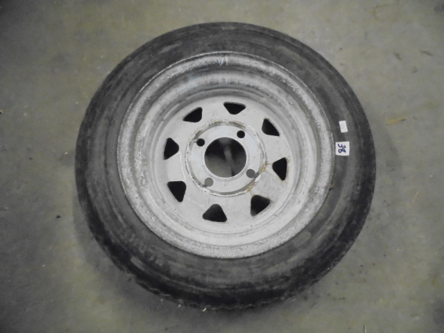 lot 38 image: Trailer Tire and Rim