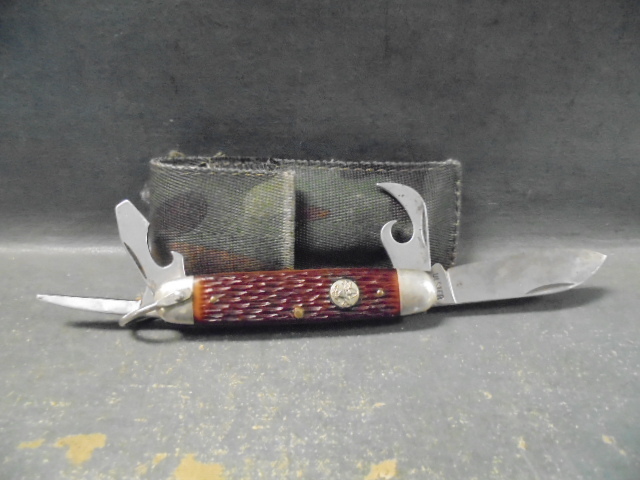 lot 105 image: Boy Scout Pocket Knife with Case