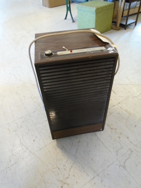 lot 47 image: Dehumidifier